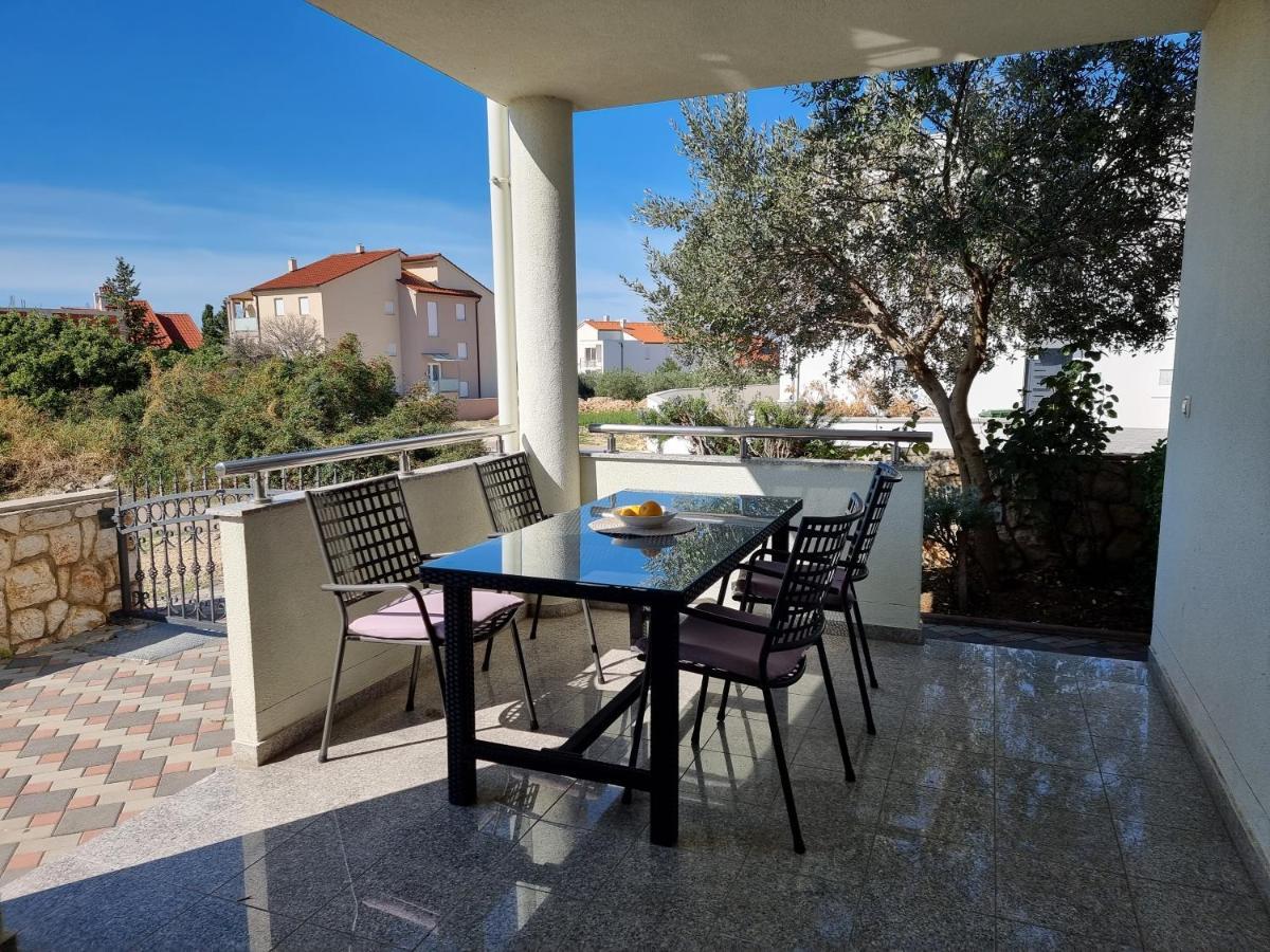 The Golden Grotto Apartments Novalja Exterior foto