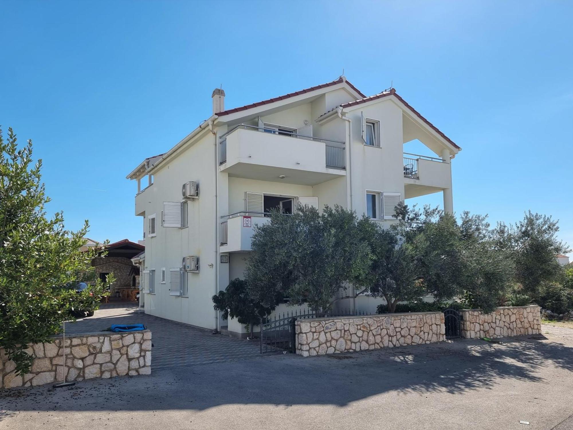 The Golden Grotto Apartments Novalja Exterior foto